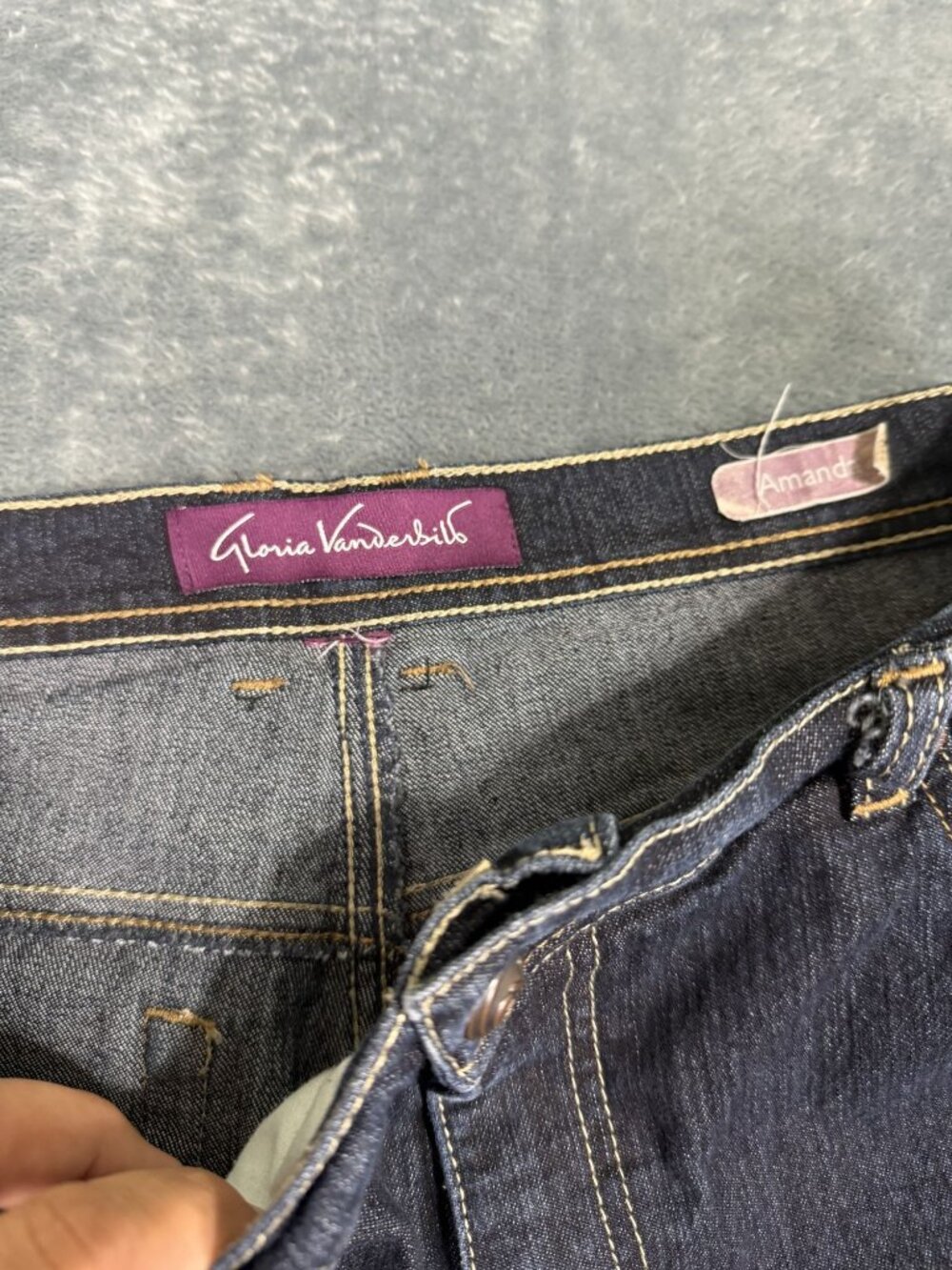 Gloria Vanderbilt Amanda Tapered Leg Dark Wash Jeans Size 14  Stretch Denim - Picture 6 of 10